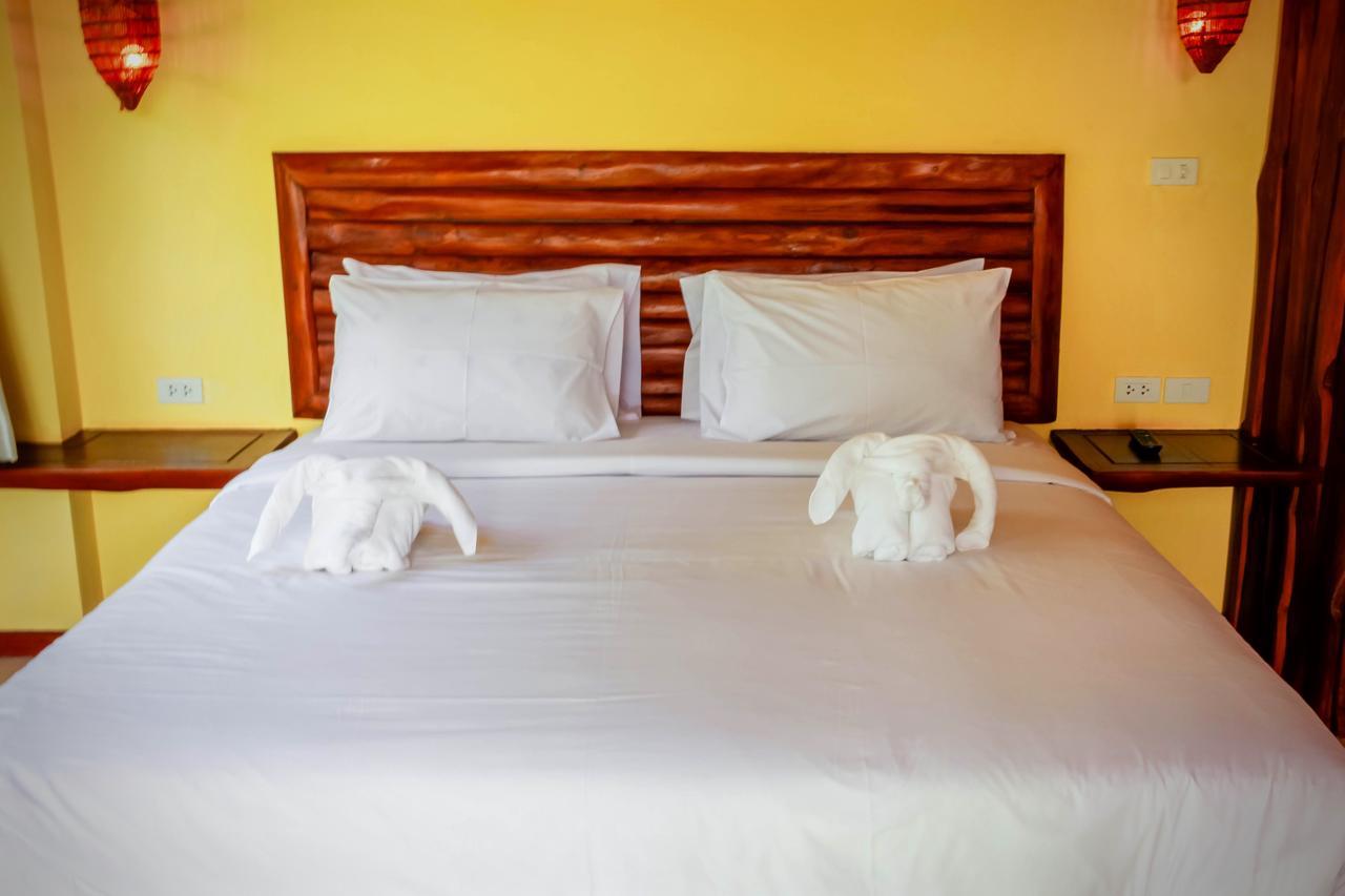 Hotel Singha Rubber Tree Ban Huai Maenam Noi Esterno foto